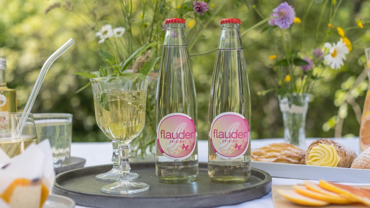 Flauder Original - Das beliebte, zuckerreduzierte Erfrischungsgetränk mit Holunderblüten